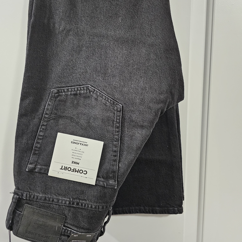 New Jack Jones 33×34 black jeans distressed look comfort fit